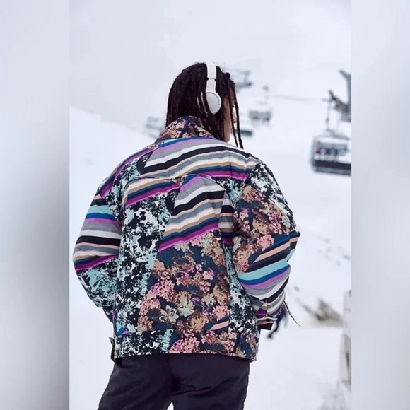 NEW FP Movement Women's Bunny Slope Oversized Printed Puffer Jacket Small - Picture 13 of 13